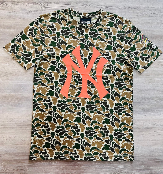 New Era x MLB NY Yankee Tee